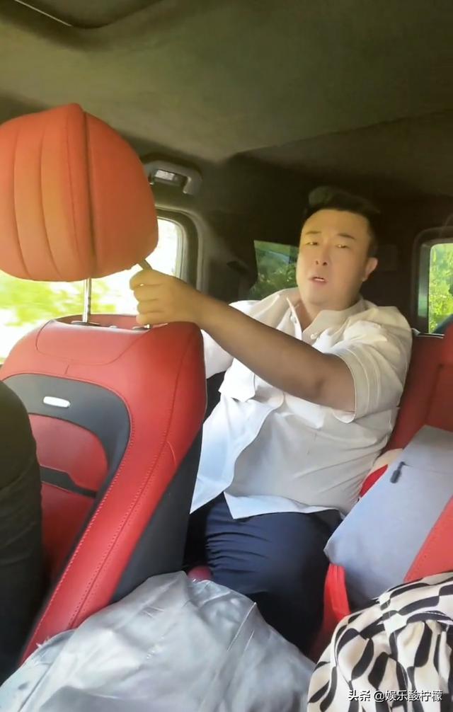 关婷娜现身乡村爱情17剧组豪车引人注目网友离沟远点
