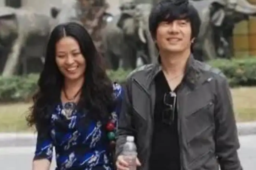 郑钧罚儿子磕1000个头，包贝尔扇女儿耳光，娱乐圈虎爸虎妈还有谁|郎朗|郑钧|儿子_新浪新闻