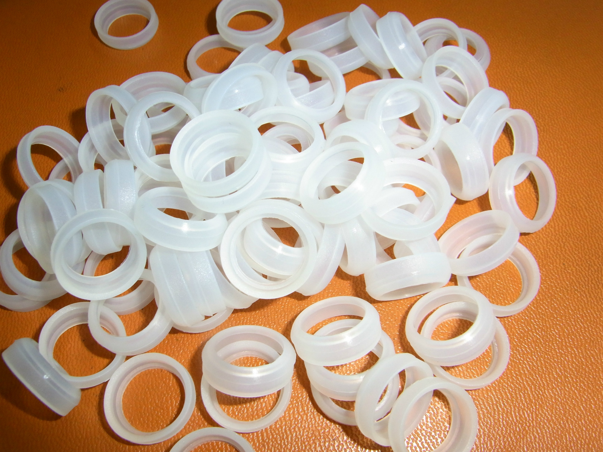 硅胶密封件老化问题点认识,导致它老化的因素有那些!