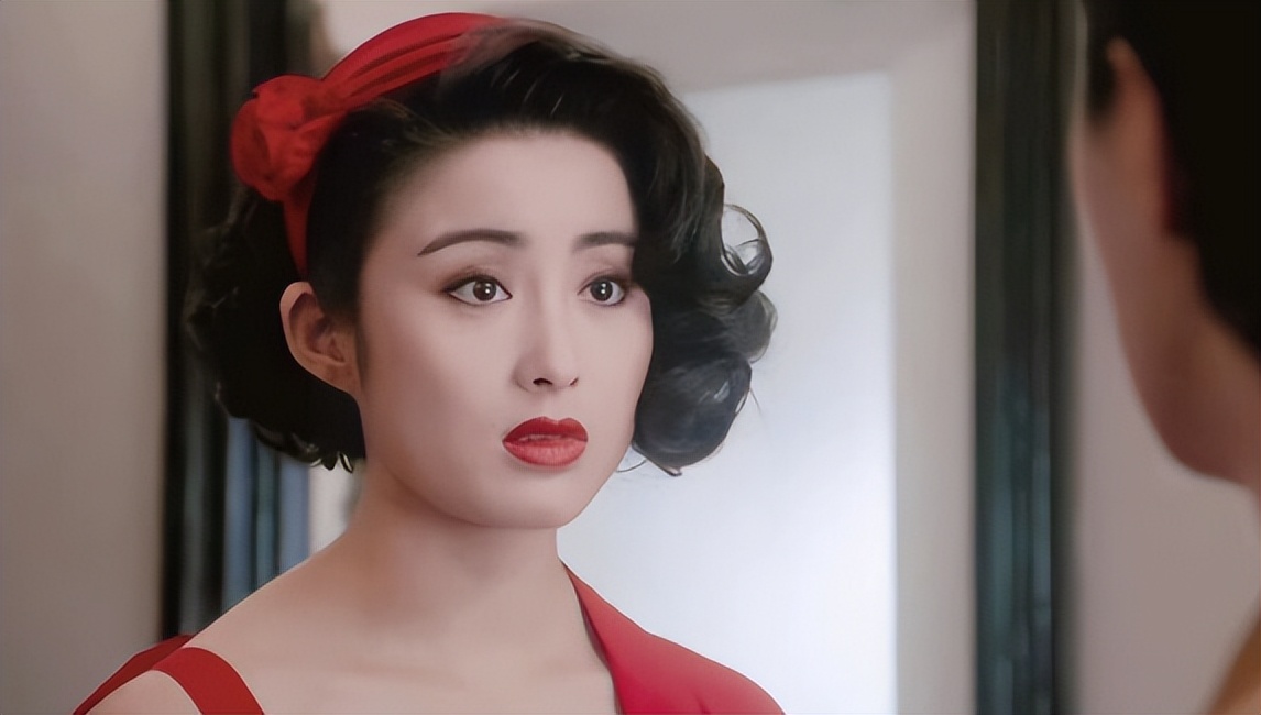 15位一眼万年的短发美女年轻时个个美到窒息今有人网上求工作