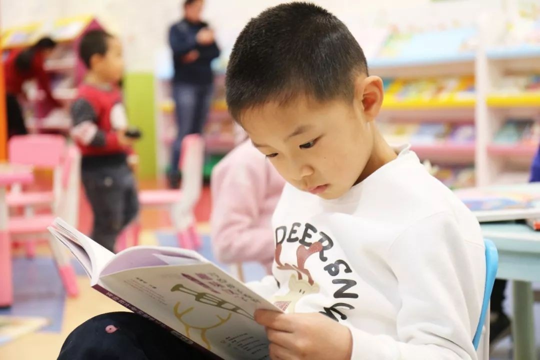 5岁孩子要不要教他识字?亲身经历告诉你:学龄前识字到有多香休闲区蓝鸢梦想 - Www.slyday.coM 5岁孩子要不要教他识字?亲身经历告诉你:学龄前识字到有多香休闲区蓝鸢梦想 - Www.slyday.coM