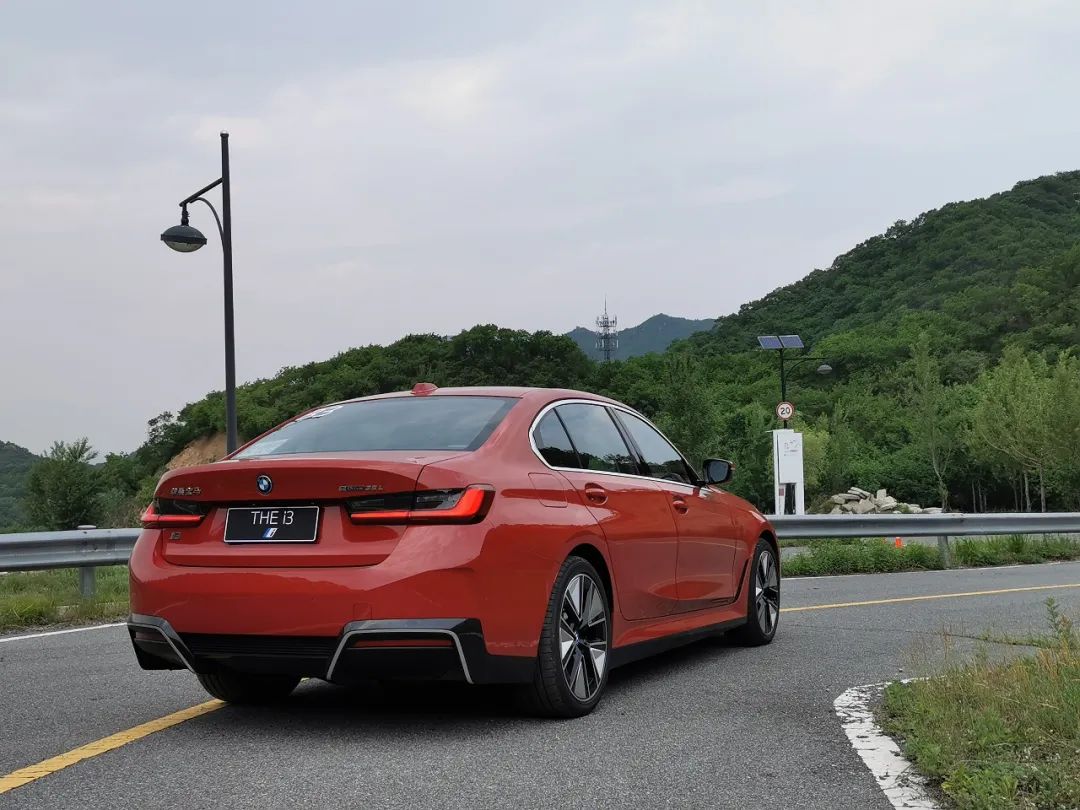 带电的3系更有驾趣体验宝马i3edrive35l