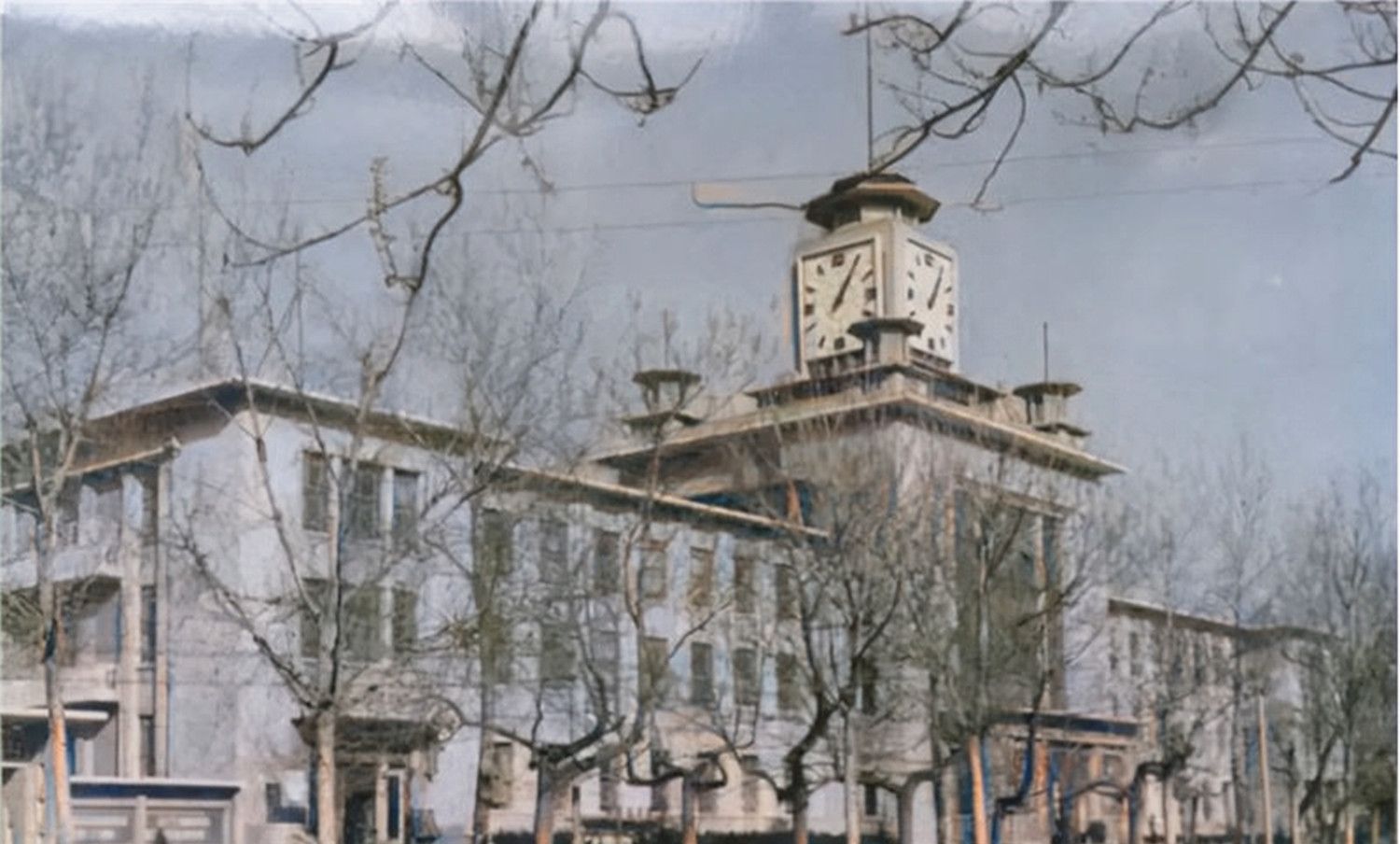 老照片:80年代的河北邢台,电报大楼,三女雕塑,达活泉,清风楼__财经