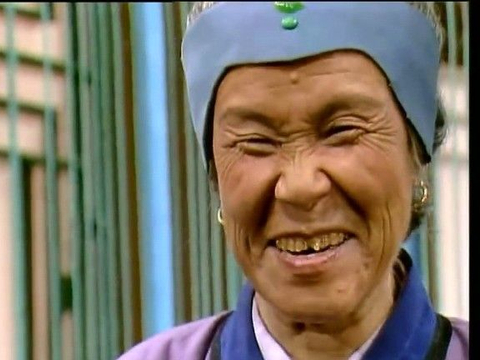 刘姥姥本人是何身份?从对话中顺藤摸瓜,能看出她是王家仆人出身