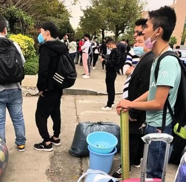 找不到工作怪人多，人少找工作就容易吗？为什么美国也有人失业呢休闲区蓝鸢梦想 - Www.slyday.coM