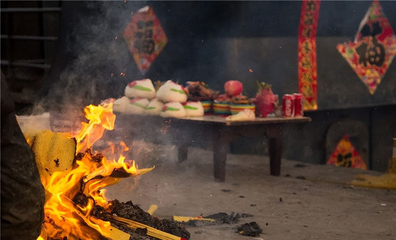 "头七回魂",人死后要停灵七天,亡者真会回家探亲吗?__财经头条