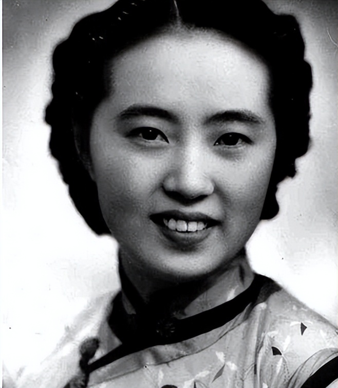 罗隆基两段婚姻17个女友晚年患病孤单猝死葬礼仅一亲人参加