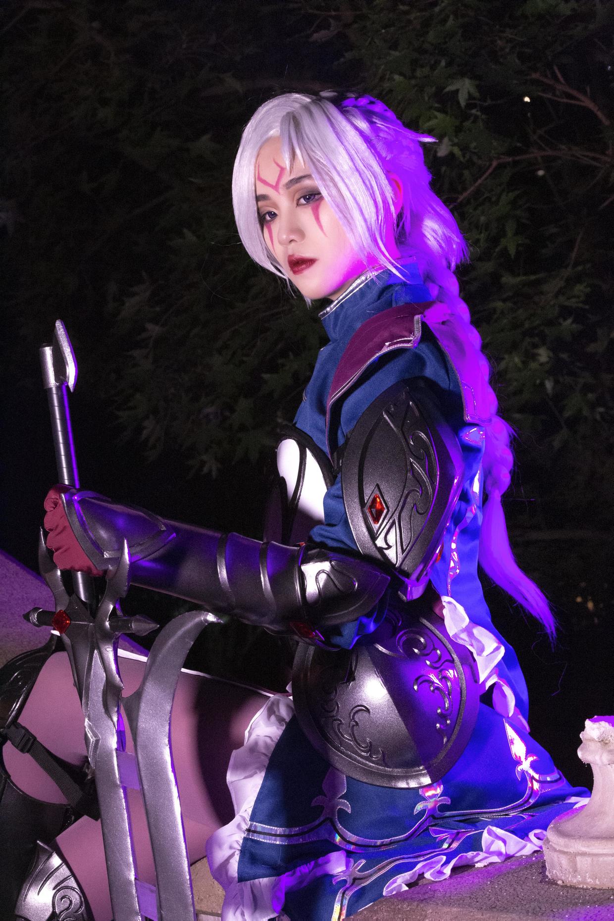 英雄联盟女帝皎月cosplay