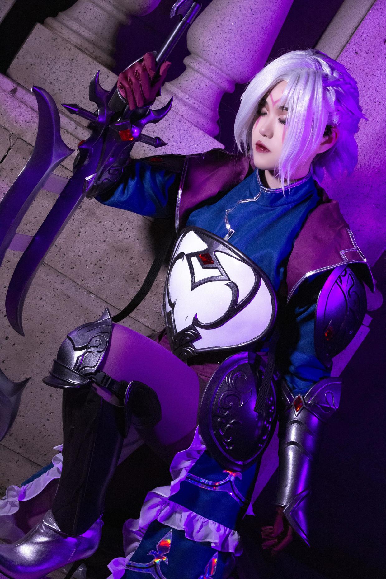 英雄联盟女帝皎月cosplay
