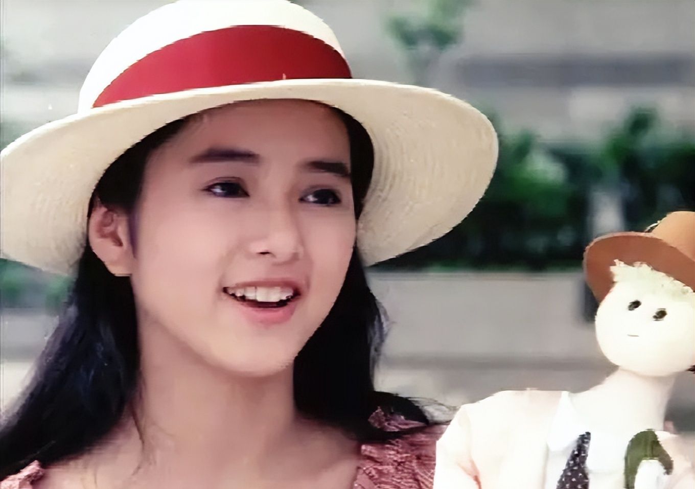 女神叶蕴仪近况豪门梦碎后一度生活拮据49岁减肥成功追求者多