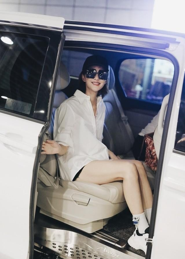 做人不能太礼貌?张歆艺一秒被宁静反向选走,台下的反应笑不活了休闲区蓝鸢梦想 - Www.slyday.coM 做人不能太礼貌?张歆艺一秒被宁静反向选走,台下的反应笑不活了休闲区蓝鸢梦想 - Www.slyday.coM