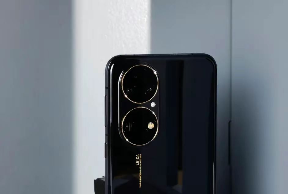 都说华为价格贵,一亿元的徕卡相机你敢想吗?