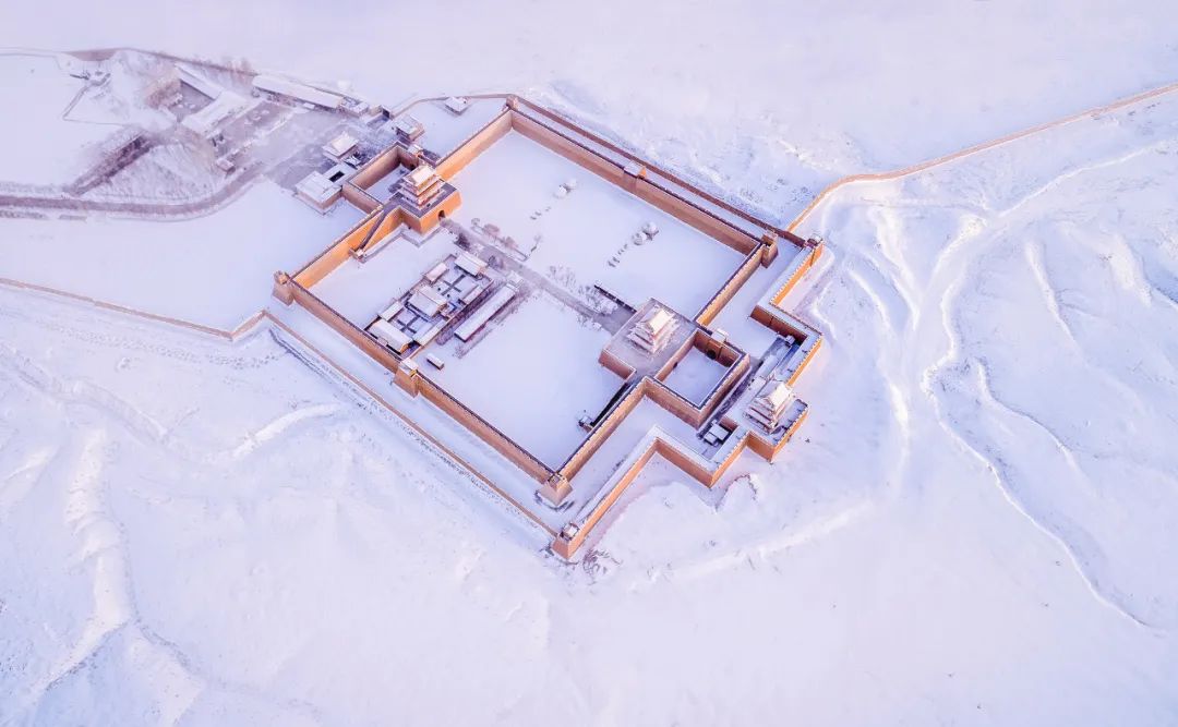 90后小伙蹲守长城7年，拍下50万张绝美照片，央视都忍不住盛赞：原来我们的长城这么美！休闲区蓝鸢梦想 - Www.slyday.coM