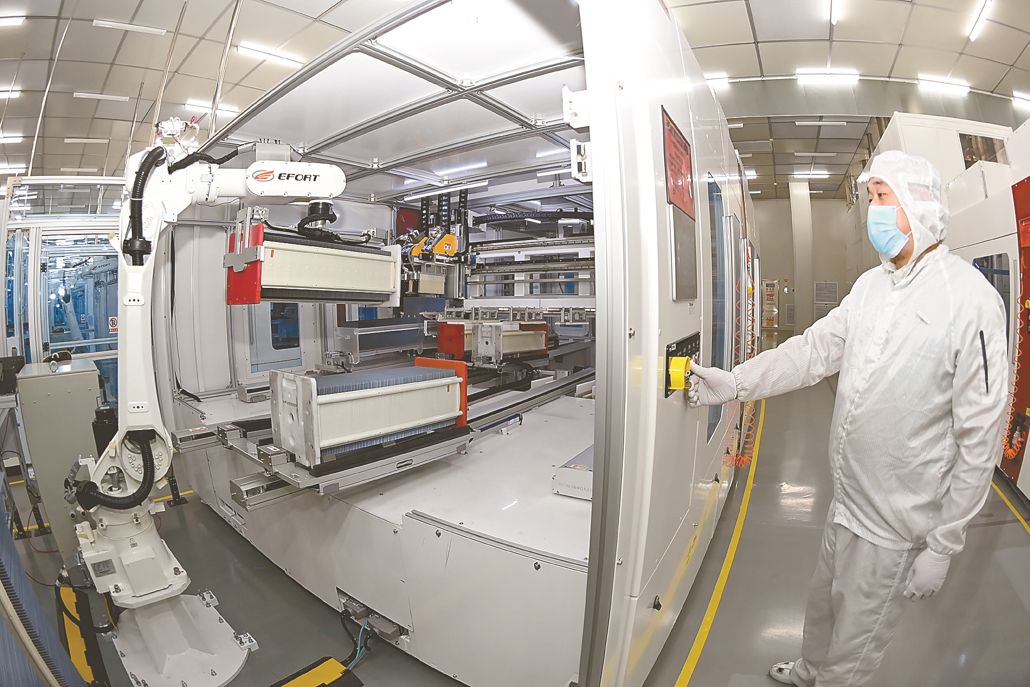 自动化机器人生产线正高速运转|自动化|阜宁|电力_新浪新闻