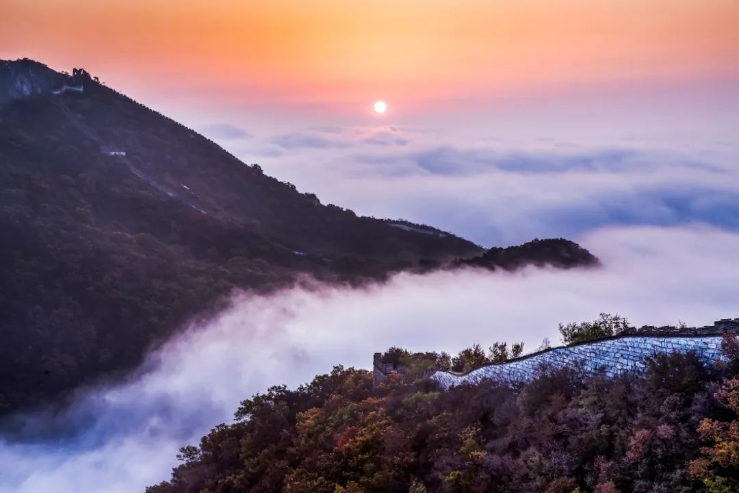 90后小伙蹲守长城7年，拍下50万张绝美照片，央视都忍不住盛赞：原来我们的长城这么美！休闲区蓝鸢梦想 - Www.slyday.coM