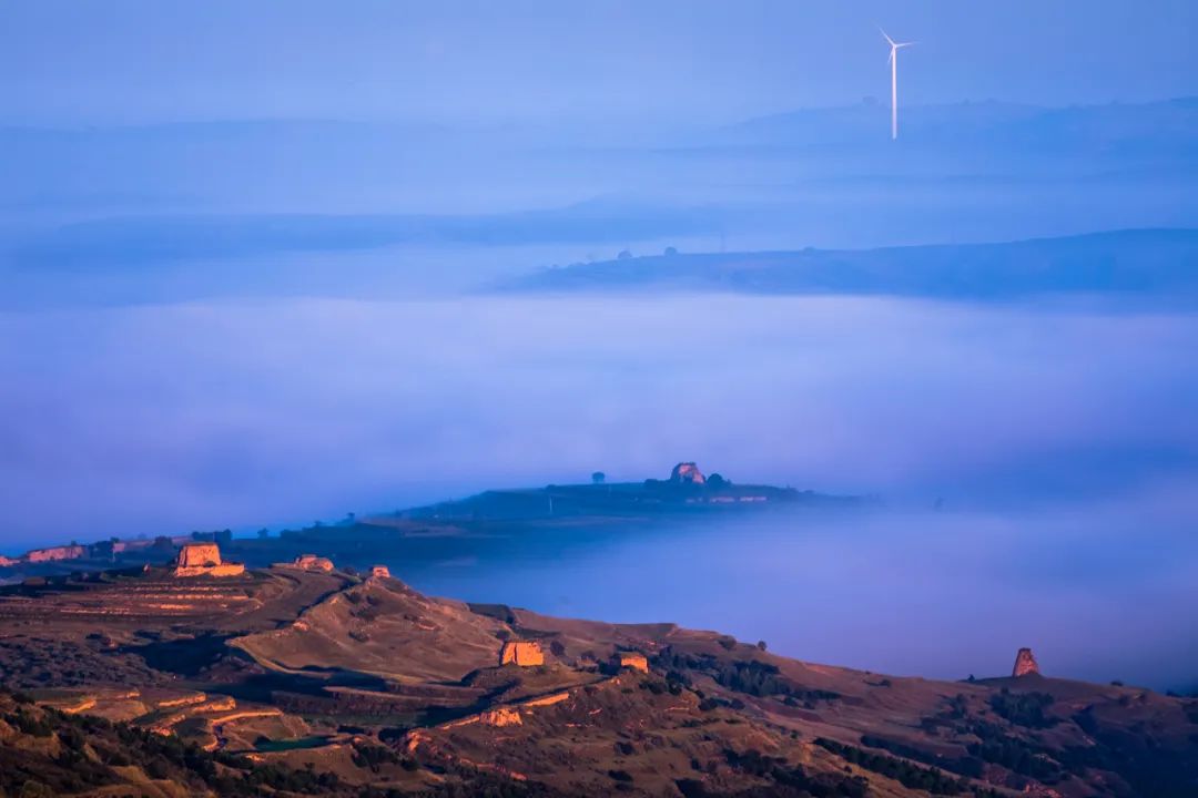 90后小伙蹲守长城7年，拍下50万张绝美照片，央视都忍不住盛赞：原来我们的长城这么美！休闲区蓝鸢梦想 - Www.slyday.coM
