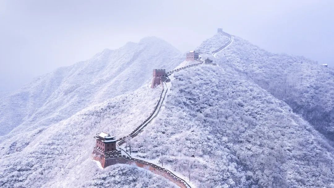 90后小伙蹲守长城7年，拍下50万张绝美照片，央视都忍不住盛赞：原来我们的长城这么美！休闲区蓝鸢梦想 - Www.slyday.coM