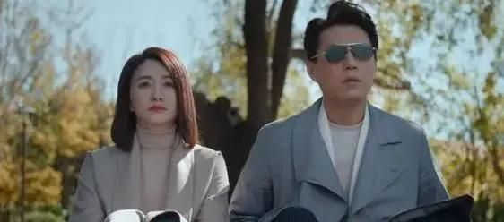 46岁李小冉抱不动靳东,反被靳东公主抱了6次,双方调侃有看点休闲区蓝鸢梦想 - Www.slyday.coM