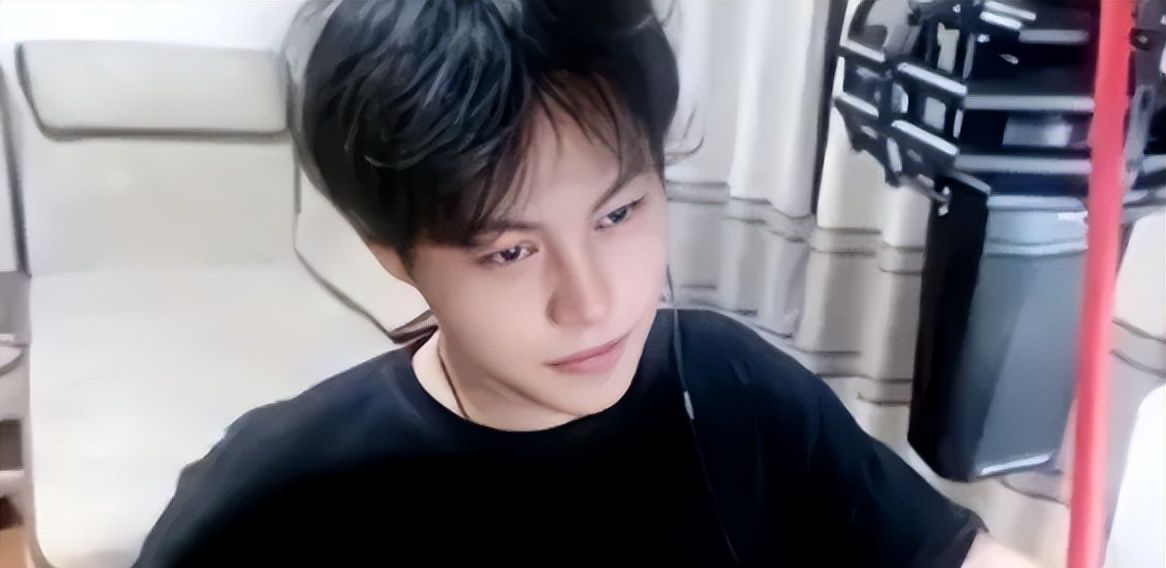 打野不再强势韩涵可杰佛系竞争北慕微凉快乐游戏