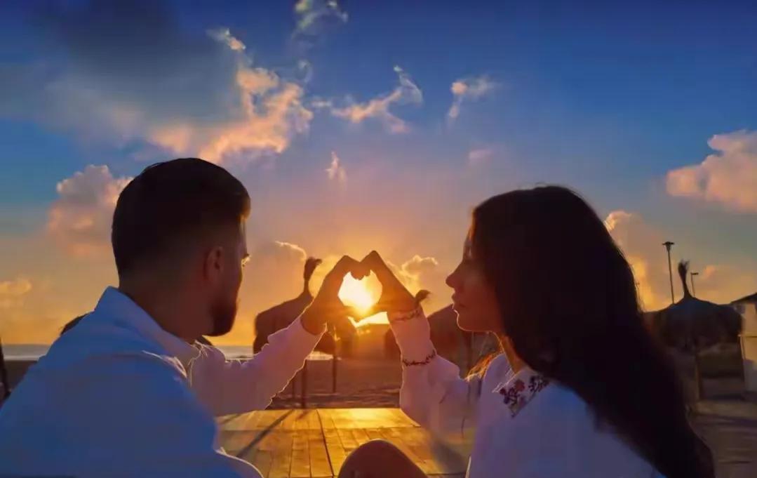 异性相处很容易提升好感的小习惯