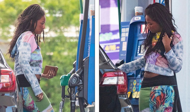 奥巴马21岁小女儿出街好耀眼!肚腩鼓鼓还穿露腰装,比姐姐要好看休闲区蓝鸢梦想 - Www.slyday.coM 奥巴马21岁小女儿出街好耀眼!肚腩鼓鼓还穿露腰装,比姐姐要好看休闲区蓝鸢梦想 - Www.slyday.coM