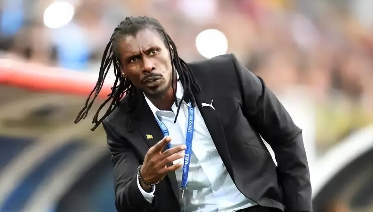 塞内加尔国家队的主帅的1975年出生石家庄永昌的阿利乌·西塞(aliou