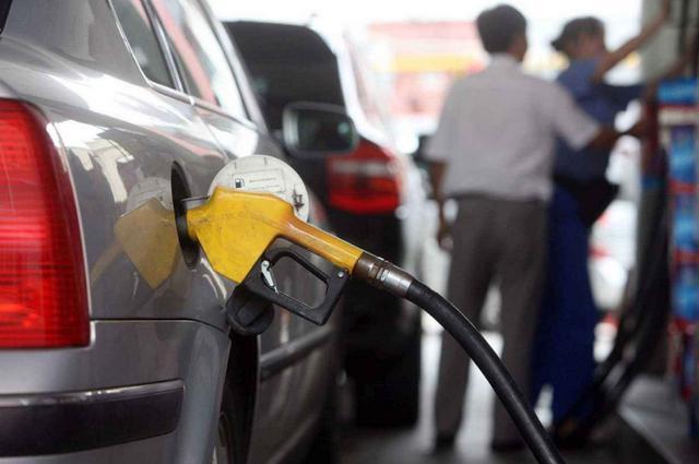 95号汽油进入10元时代，加一箱较去年同期多花百元休闲区蓝鸢梦想 - Www.slyday.coM