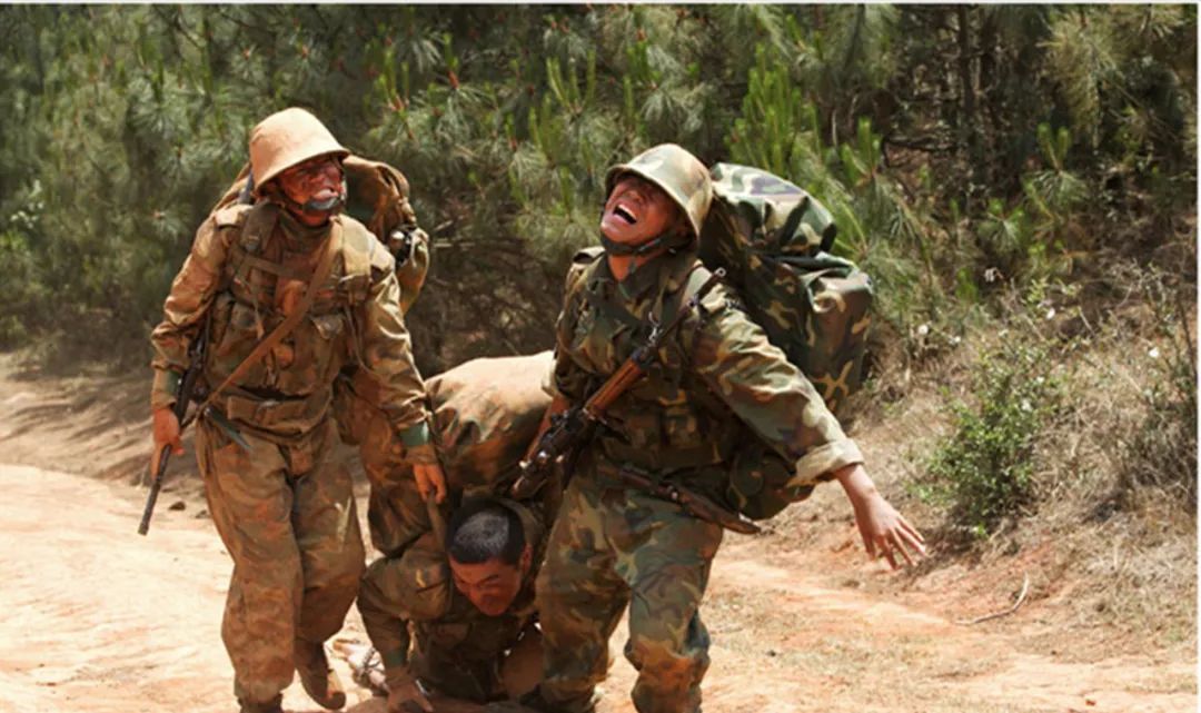 嘎子要花8亿拍战争片，自称一套单兵装备80万人民币？看完我绷不住了休闲区蓝鸢梦想 - Www.slyday.coM