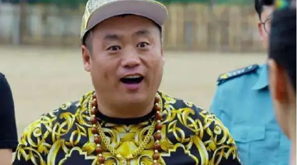 穿搭既"精神"又"带派"的是社会大哥.是什么把他们区分开的呢?