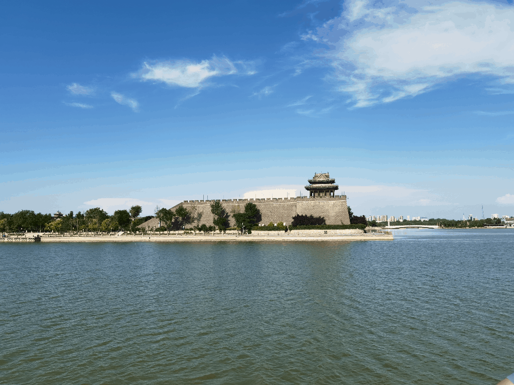 台青黄河游记走访傅斯年陈列馆泛舟醉美东昌湖畅游中华水上古城