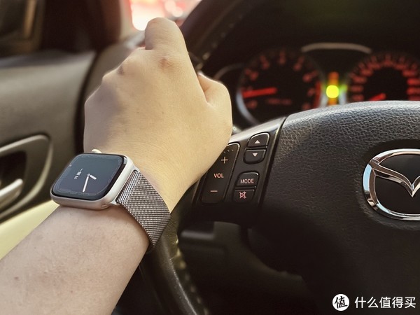 Apple 苹果 Watch Series 7 智能手表，体验后发现离不开了休闲区蓝鸢梦想 - Www.slyday.coM