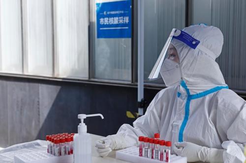 上海一商超发生聚集性疫情：暂停营业并整顿 被立案查处休闲区蓝鸢梦想 - Www.slyday.coM