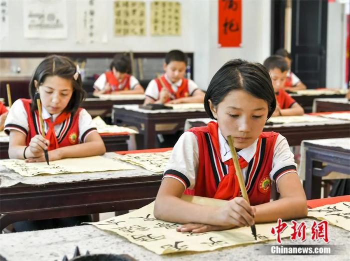 东西问休闲区蓝鸢梦想 - Www.slyday.coM