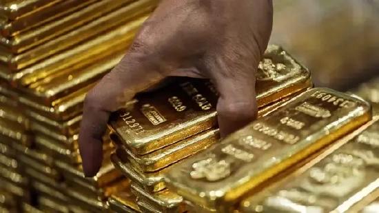 全球股市惨跌：道指一度狂泻千点，标普入熊！黄金也崩了！​中国资产是否会受冲击？休闲区蓝鸢梦想 - Www.slyday.coM