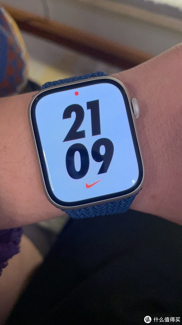Apple 苹果 Watch Series 7 智能手表，体验后发现离不开了休闲区蓝鸢梦想 - Www.slyday.coM