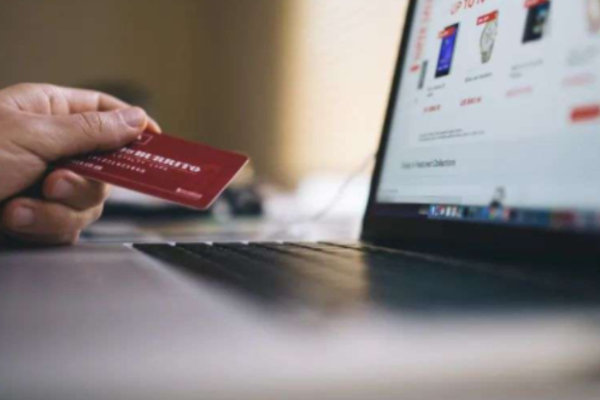 12人有偿删差评被抓涉案200万，案件正在进一步调查中休闲区蓝鸢梦想 - Www.slyday.coM