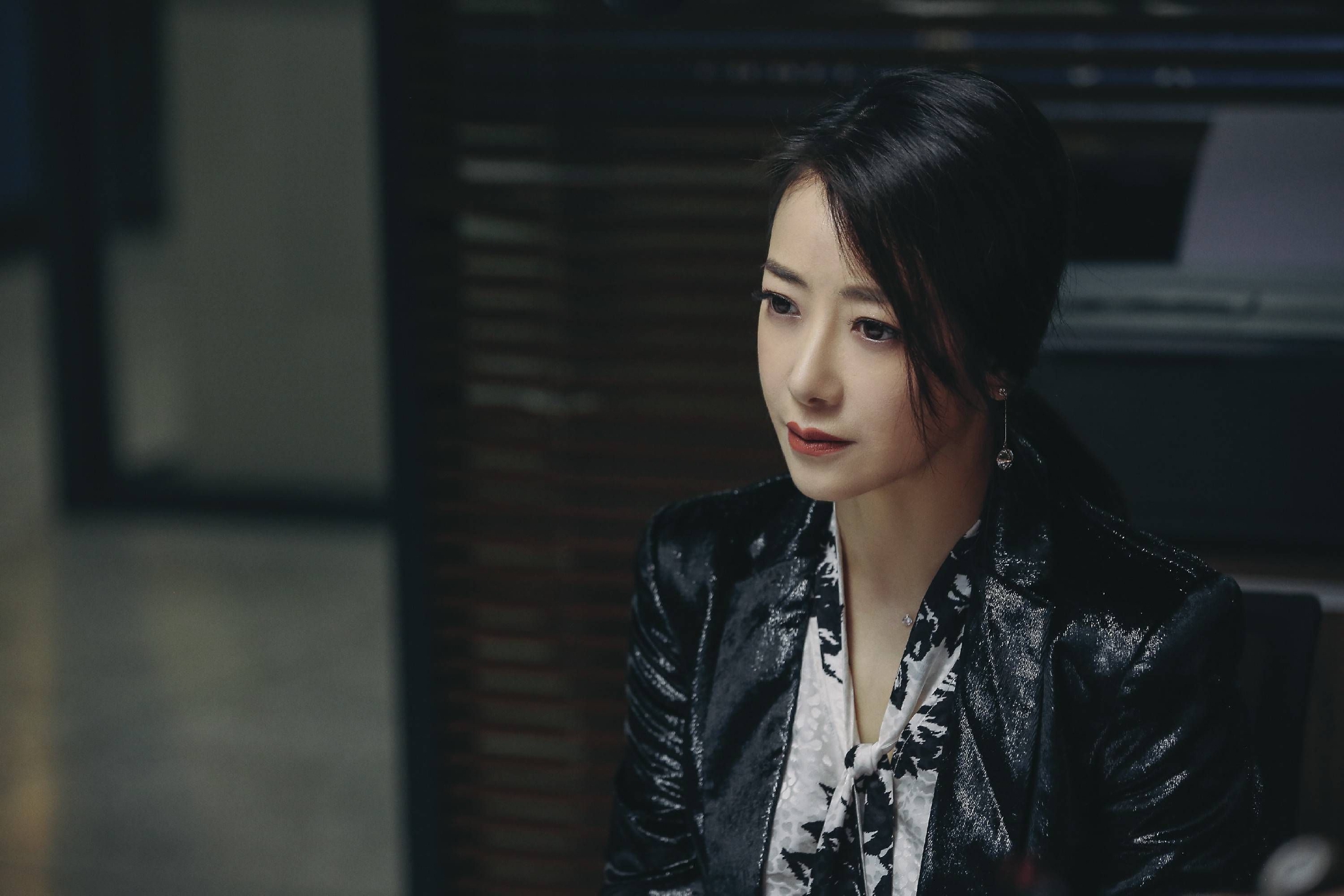 陈紫函回归现代悬疑题材 网剧《回廊亭》6月15日烧脑开播休闲区蓝鸢梦想 - Www.slyday.coM