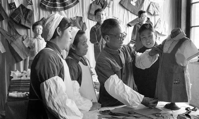 40年前流行全国的“的确良”,家家都有,为什么现在消失了……休闲区蓝鸢梦想 - Www.slyday.coM 40年前流行全国的“的确良”,家家都有,为什么现在消失了……休闲区蓝鸢梦想 - Www.slyday.coM