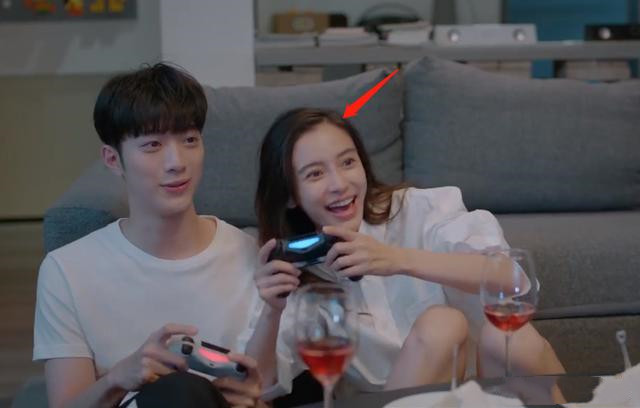 杨颖新剧搭档00后鲜肉，发际线后移被嘲没cp感，离婚后反迎事业潮休闲区蓝鸢梦想 - Www.slyday.coM