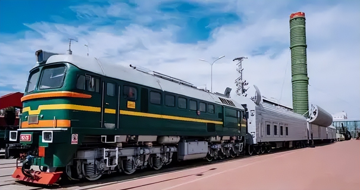 图为导弹列车全球具备三位一体核打击能力的国家,只有美国和俄罗斯,两