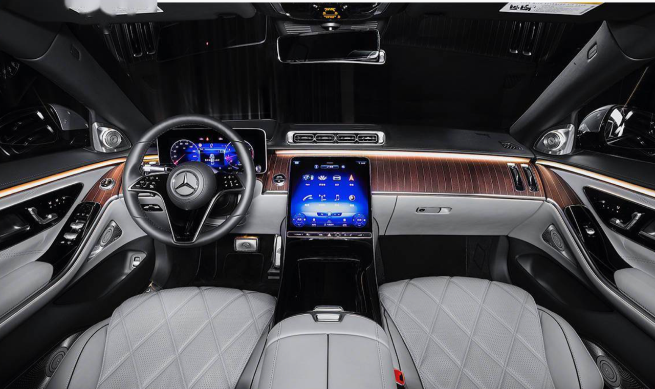 德系超豪华之争，迈巴赫S对比奥迪A8L Horch