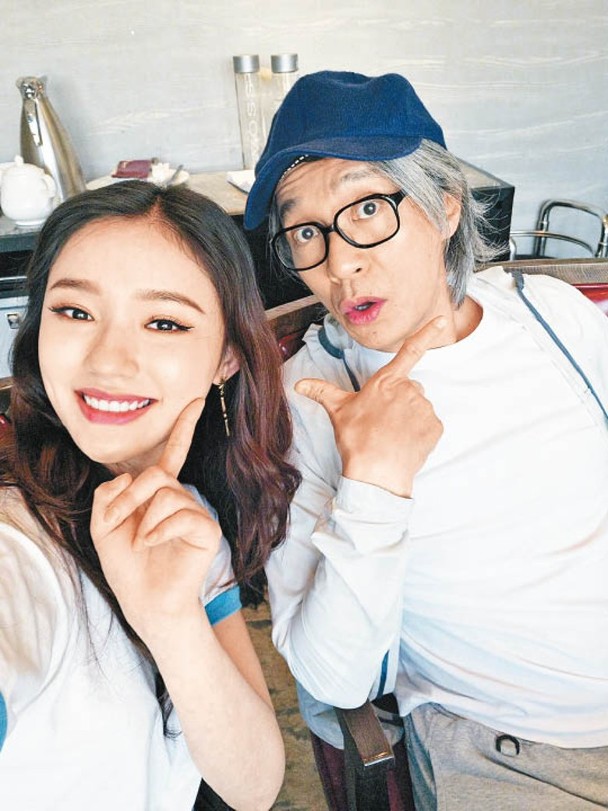 林允提前为周星驰准备60岁的生日大礼,感谢当年的知遇之恩休闲区蓝鸢梦想 - Www.slyday.coM 林允提前为周星驰准备60岁的生日大礼,感谢当年的知遇之恩休闲区蓝鸢梦想 - Www.slyday.coM