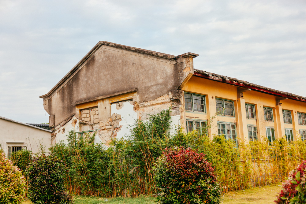 龙湖古寨，一座饱含沧桑岁月的寨子，成为如今的网红打卡地休闲区蓝鸢梦想 - Www.slyday.coM