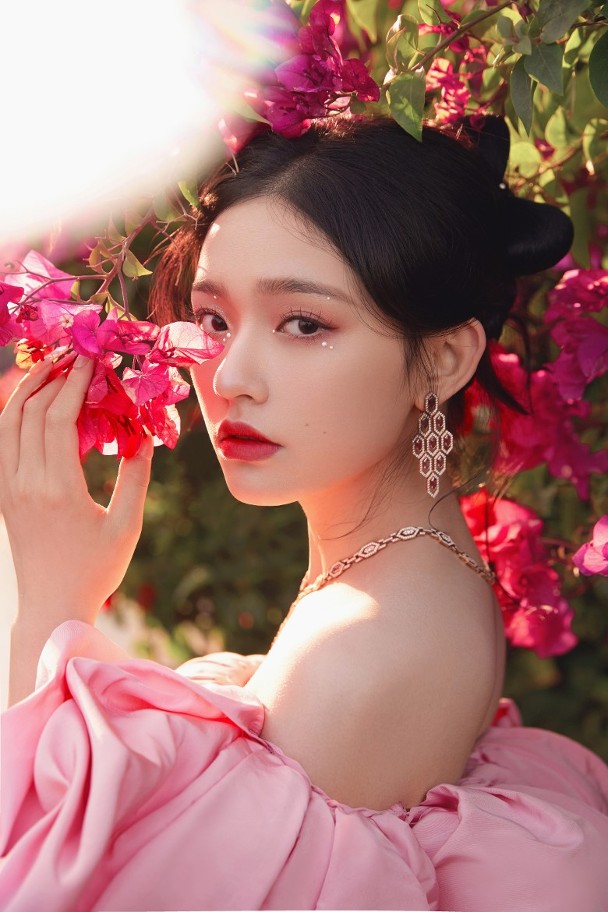 林允提前为周星驰准备60岁的生日大礼,感谢当年的知遇之恩休闲区蓝鸢梦想 - Www.slyday.coM 林允提前为周星驰准备60岁的生日大礼,感谢当年的知遇之恩休闲区蓝鸢梦想 - Www.slyday.coM