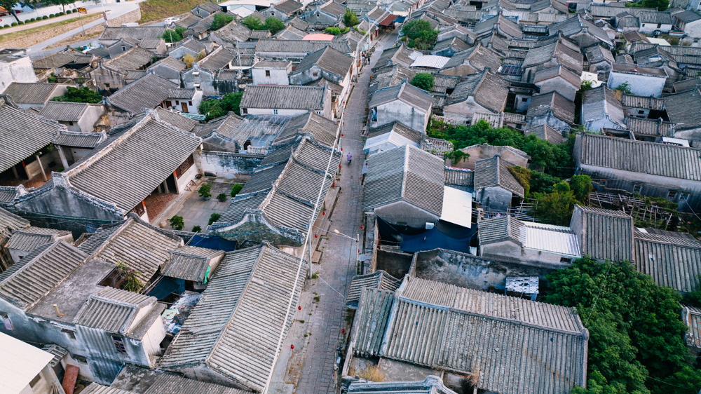 龙湖古寨，一座饱含沧桑岁月的寨子，成为如今的网红打卡地休闲区蓝鸢梦想 - Www.slyday.coM
