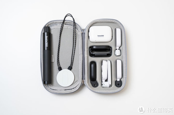 【Insta360 GO2上手】谁能拒绝一个头顶长摄像头的男人呢？休闲区蓝鸢梦想 - Www.slyday.coM