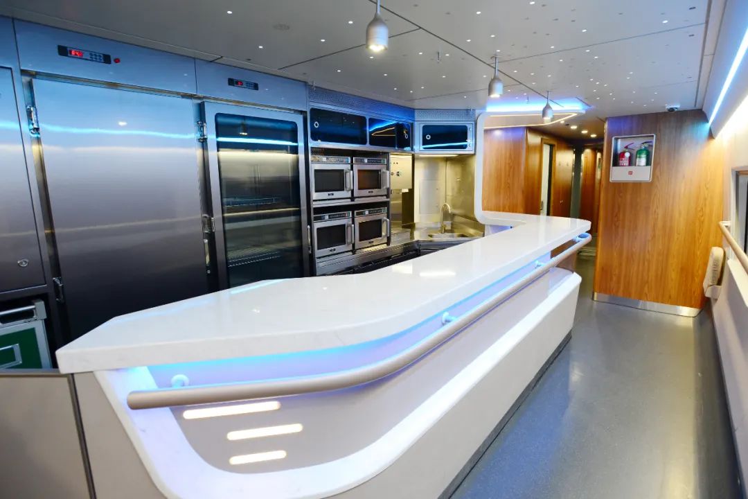 地方出资路局运营长客造高铁京武段时速350复兴号下线交付河南铁建投