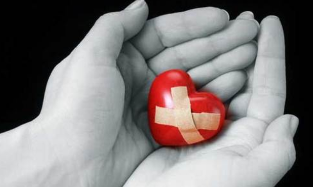 伤心真的会伤心27岁女子与男友分手竟患心碎综合症