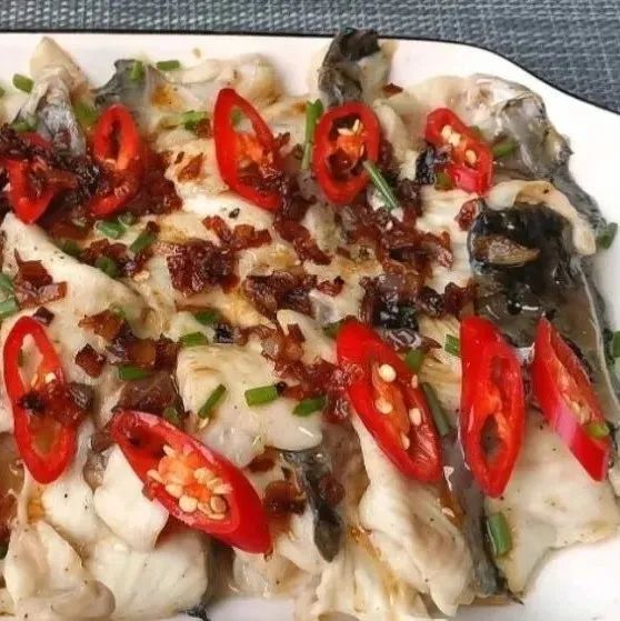 【美食diy】清蒸鱼片的做法,既简单又省力,蒸出来吃的更营养.