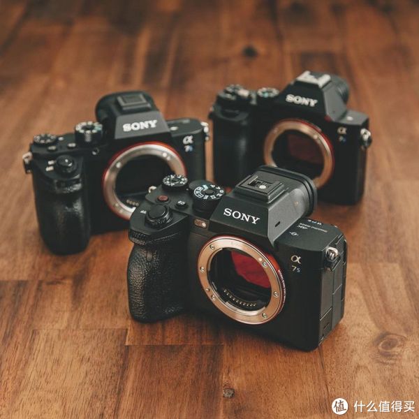 【Insta360 GO2上手】谁能拒绝一个头顶长摄像头的男人呢？休闲区蓝鸢梦想 - Www.slyday.coM